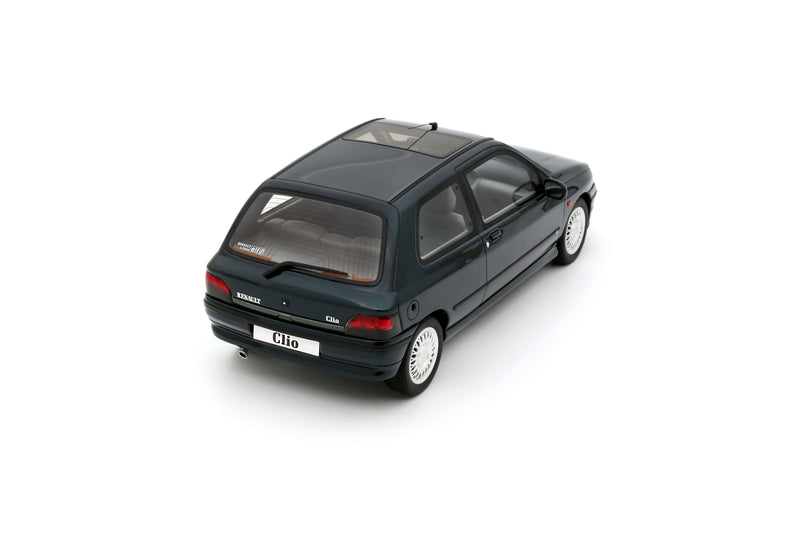 Laad de afbeelding in de Gallery-viewer, Renault CLIO BACCARA 1.8 GROEN 1995 OTTOmobile 1:18
