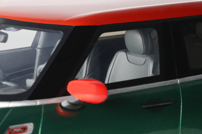Load image into Gallery viewer, Mini CLUBMAN (F54) JCW BRITISH GREEN 2021 OTTOmobile 1:18
