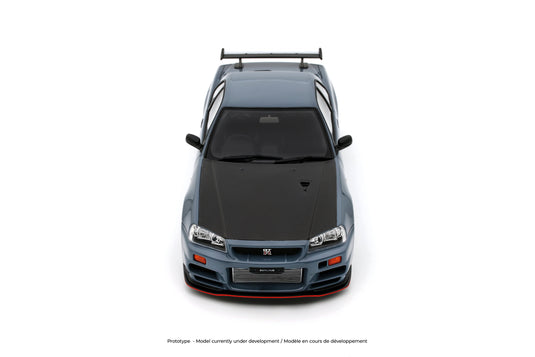NISSAN SKYLINE GT-R (BNR34) WITH BODY KIT GRIJS  2025 OTTOmobile 1:18
