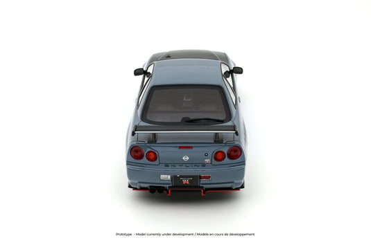 NISSAN SKYLINE GT-R (BNR34) WITH BODY KIT GRIJS  2025 OTTOmobile 1:18