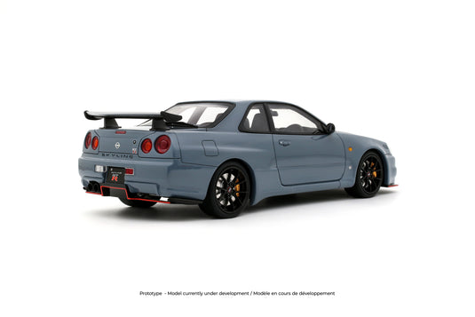 NISSAN SKYLINE GT-R (BNR34) WITH BODY KIT GRIJS  2025 OTTOmobile 1:18