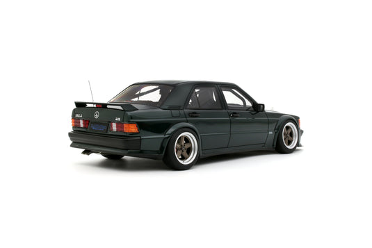 MERCEDES-BENZ RAUH-WELT REPUBLIK RWR 190E 2.5-16 PORSCHE RACING GROEN METALLIC 22G 2025 OTTOmobile 1:18