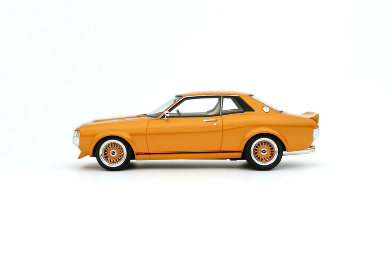 Laad de afbeelding in de Gallery-viewer, TOYOTA CELICA (RA24) RESTOMOD ORANJE 2015 OTTOmobile 1:18
