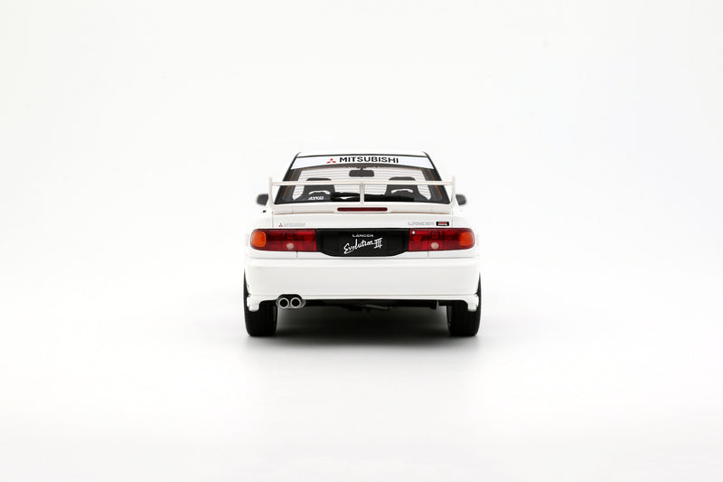 Load image into Gallery viewer, MITSUBISHI LANCER EVO III SCOTIA WHITE W83 1995 OTTOmobile 1:18
