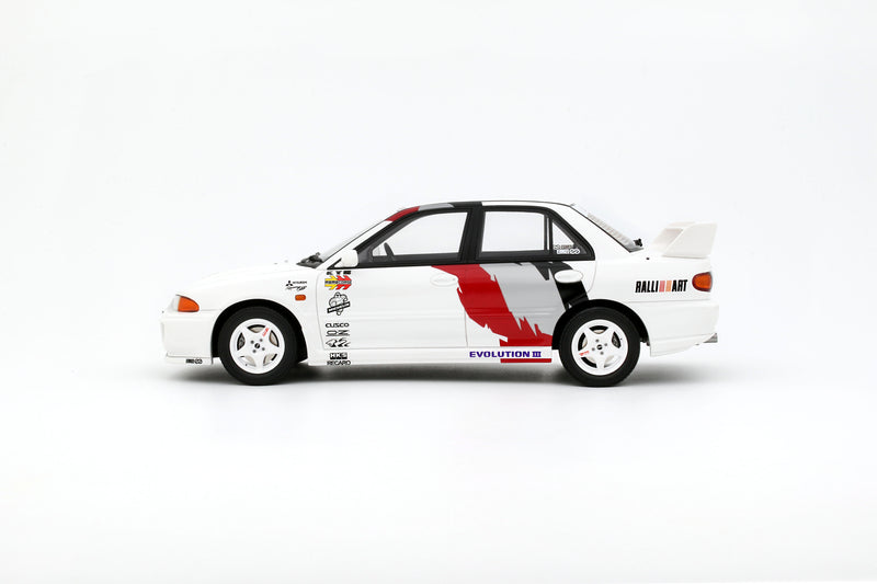 Load image into Gallery viewer, MITSUBISHI LANCER EVO III SCOTIA WHITE W83 1995 OTTOmobile 1:18
