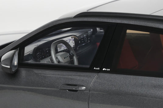 AUDI SQ5 TFSI GRIS 2025 OTTOmobile 1:18