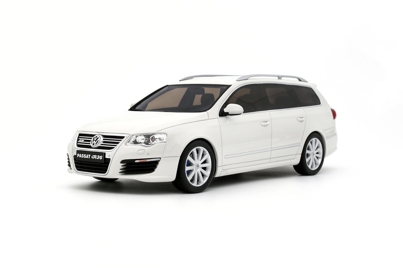 Load image into Gallery viewer, VOLKSWAGEN PASSAT (B6) R36 VARIANT CANDY WHITE 2008 OTTOmobile 1:18
