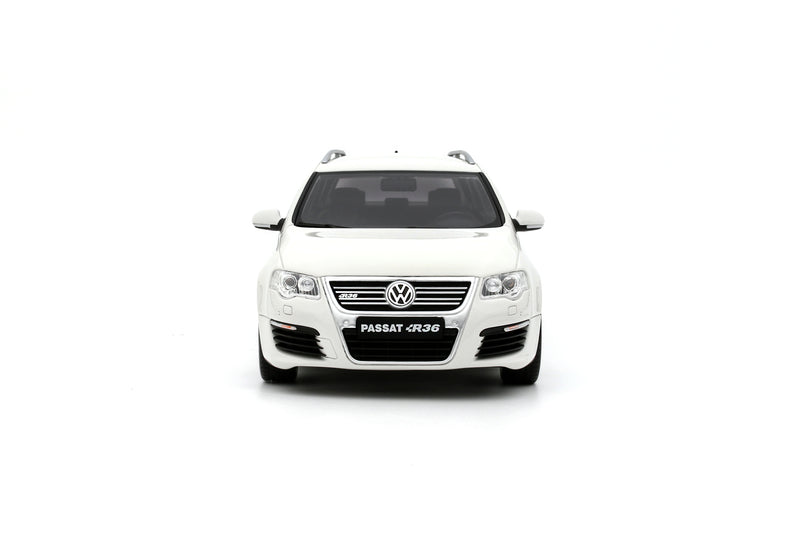Load image into Gallery viewer, VOLKSWAGEN PASSAT (B6) R36 VARIANT CANDY WHITE 2008 OTTOmobile 1:18
