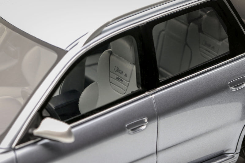 Load image into Gallery viewer, AUDI RS 4 (B5) AVANT "STANCED" AVUS SILVER 2025 OTTOmobile 1:18
