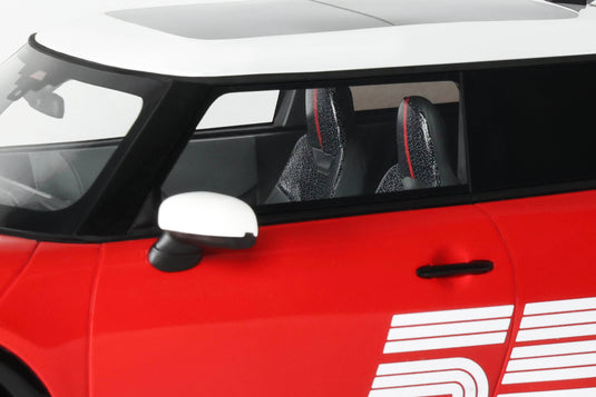 MINI COOPER JCW 1965 VICTORY EDITION CHILI ROOD 2026 OTTOmobile 1:18