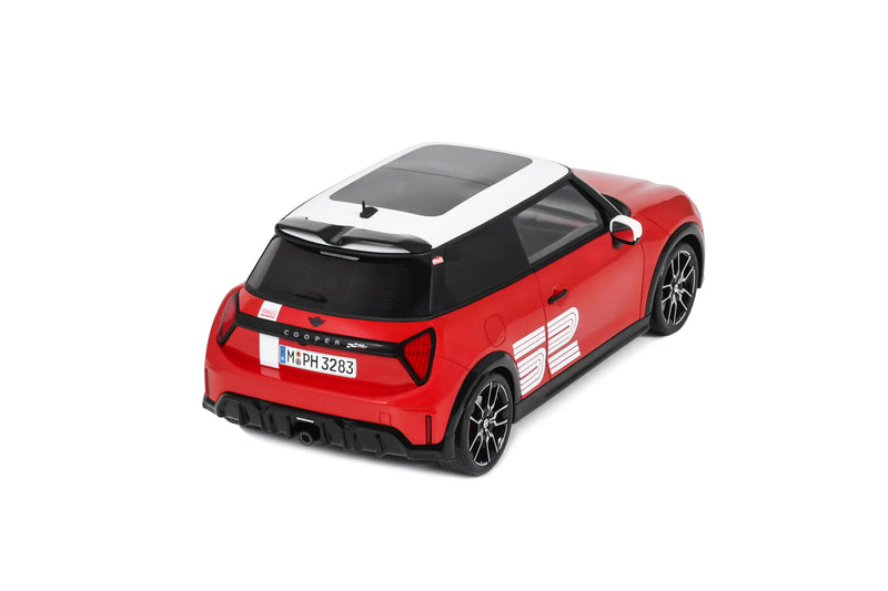 Laad de afbeelding in de Gallery-viewer, MINI COOPER JCW 1965 VICTORY EDITION CHILI ROOD 2026 OTTOmobile 1:18
