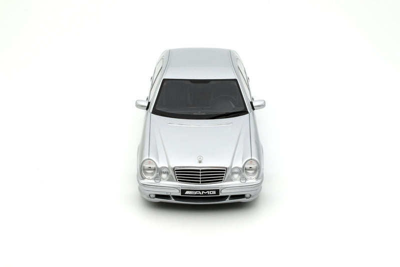 Load image into Gallery viewer, Mercedes-Benz E55 AMG W210 BRILLIANT SILVER 2001 OTTOmobile 1:18
