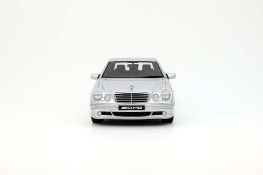Mercedes-Benz E55 AMG W210 BRILLIANT SILVER 2001 OTTOmobile 1:18