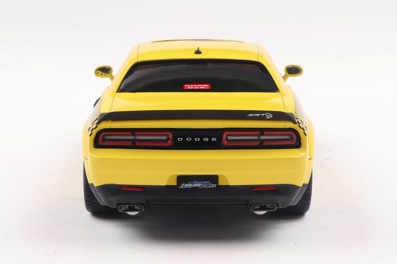 Load image into Gallery viewer, Dodge CHALLENGER SRT HELLCAT REDEYE WIDEBODY NYC HELLCAB 2023 SOLIDO 1:18
