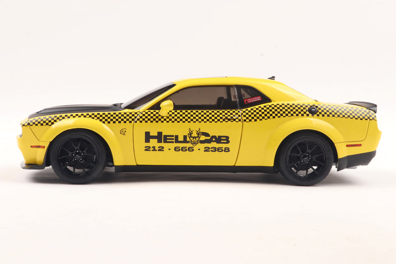 Load image into Gallery viewer, Dodge CHALLENGER SRT HELLCAT REDEYE WIDEBODY NYC HELLCAB 2023 SOLIDO 1:18
