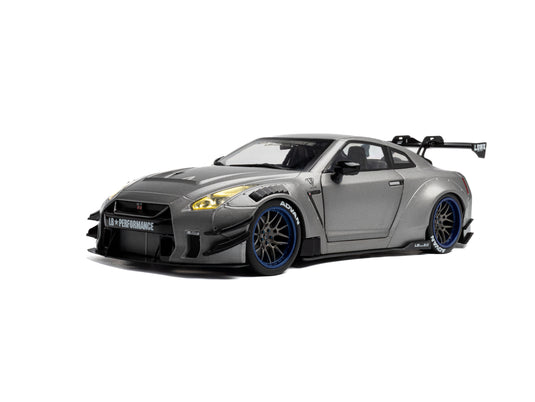 NISSAN GT-R (R35) W/ LIBERTY WALK BODY KIT 2.0 ARGENTÉ 2023 SOLIDO 1:18