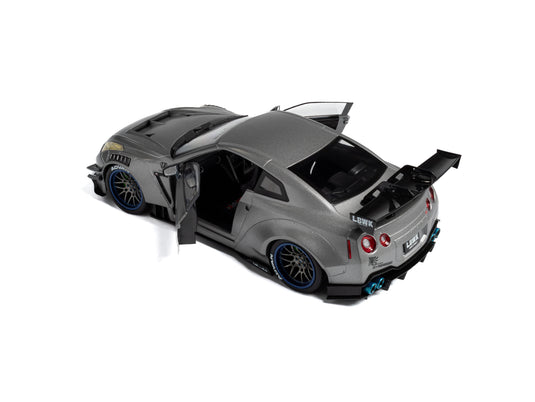 NISSAN GT-R (R35) W/ LIBERTY WALK BODY KIT 2.0 ARGENTÉ 2023 SOLIDO 1:18