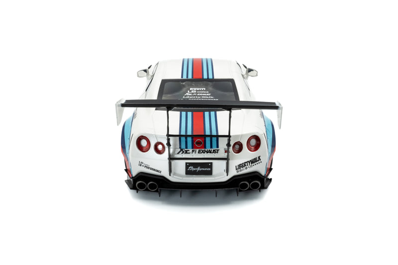 Laad de afbeelding in de Gallery-viewer, Nissan GT-R (R35) W/ LIBERTY WALK BODY KIT 2.0 M 2024 SOLIDO 1:18
