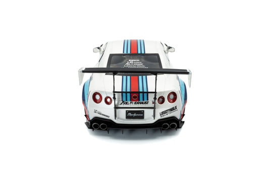 Nissan GT-R (R35) W/ LIBERTY WALK BODY KIT 2.0 M 2024 SOLIDO 1:18