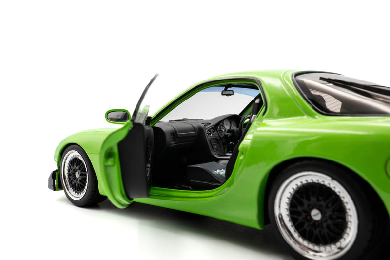 Laad de afbeelding in de Gallery-viewer, Mazda RX7 FD3RS SOLIDO WERKT NEON GROEN 1999 SOLIDO 1:18
