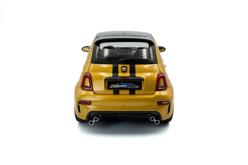 Laad de afbeelding in de Gallery-viewer, Fiat F595 ABARTH SOLIDO WORKS GEEL 2024 SOLIDO 1:18

