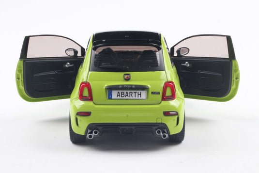 Fiat F595 ABARTH GROEN ADRENALINA 2023 SOLIDO 1:18