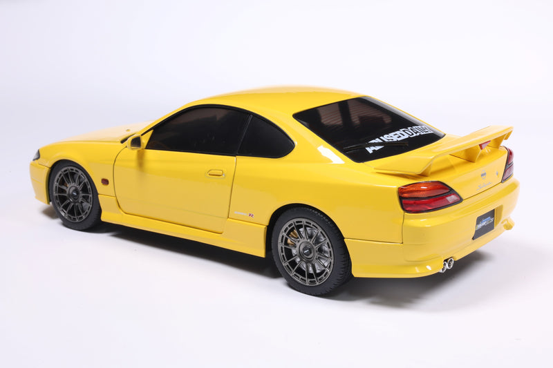 Load image into Gallery viewer, Nissan SILVIA S15 SPEC-R AERO LIGHTNING YELLOW 1999 SOLIDO 1:18
