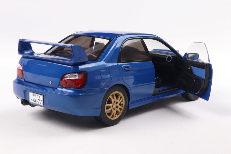 Laad de afbeelding in de Gallery-viewer, Subaru IMPREZA WRX STI SONIC BLAUW 2003 SOLIDO 1:18
