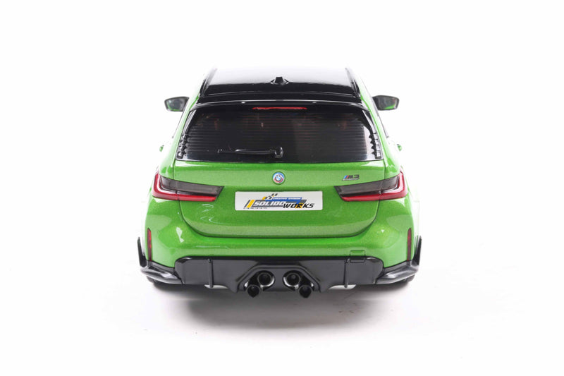 Chargez l&#39;image dans la visionneuse de la galerie, Bmw M3 TOURING AVEC PIÈCES DE PERFORMANCE VERT MÉTALLISÉ 2024 SOLIDO 1:18
