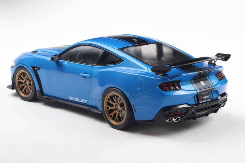 Load image into Gallery viewer, Ford SHELBY MUSTANG SUPER SNAKE GRABBER BLUE METALLIC 2025 SOLIDO 1:18
