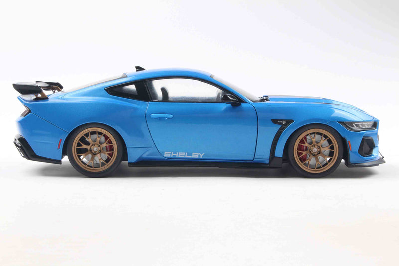 Load image into Gallery viewer, Ford SHELBY MUSTANG SUPER SNAKE GRABBER BLUE METALLIC 2025 SOLIDO 1:18
