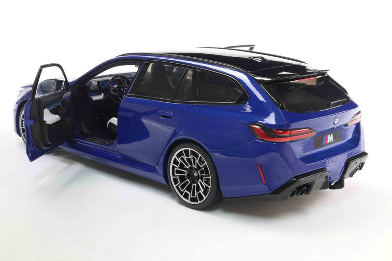 Chargez l&#39;image dans la visionneuse de la galerie, Bmw M5 TOURING BLEU MARINA BAY MÉTALLISÉ 2024 SOLIDO 1:18
