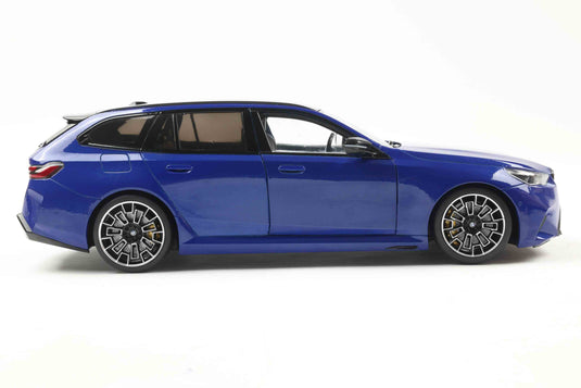 Bmw M5 TOURING BLEU MARINA BAY MÉTALLISÉ 2024 SOLIDO 1:18