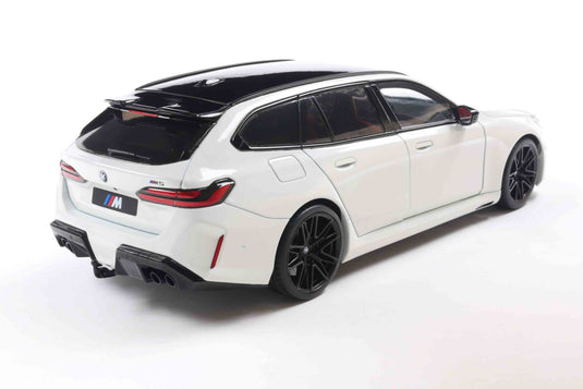 Bmw M5 TOURING BLANC ALPINE 2025 SOLIDO 1:18
