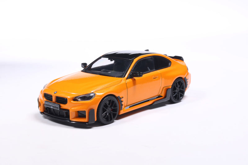 Laad de afbeelding in de Gallery-viewer, BMW M2 M PERFORMANCE PAPAYA ORANJE 2024 SOLIDO 1:43

