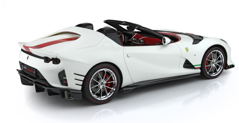 Chargez l&#39;image dans la visionneuse de la galerie, Ferrari 812 Competizione A blanc Italia avec vitrine (ÉDITION LIMITÉE 58/70 pièces) BBR Models 1:18
