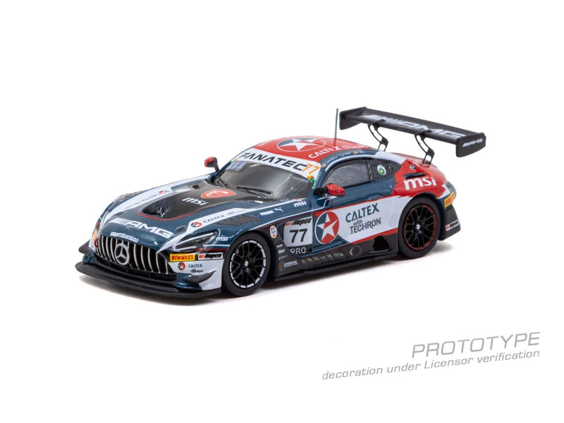 Laad de afbeelding in de Gallery-viewer, MERCEDES-BENZ AMG GT GT3 #77 MAXIMILIAN GÖTZ BATHURST 12H 2024 TARMAC WORKS 1:64
