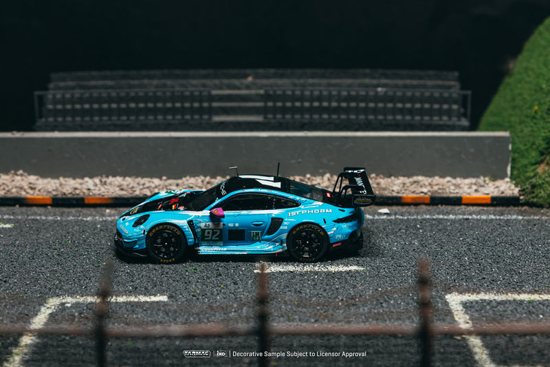 Load image into Gallery viewer, PORSCHE 991 (992) GT3 R #92 RYAN HARDWICK 24H OF LE MANS CAT WINNER 2025 TARMAC WORKS 1:64

