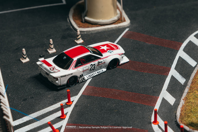 Chargez l'image dans la visionneuse de la galerie, NISSAN SKYLINE (R32) LB - KAIDO WORKS TARMAC 2026 TARMAC WORKS 1:64

