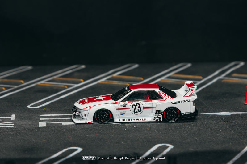 Chargez l'image dans la visionneuse de la galerie, NISSAN SKYLINE (R32) LB - KAIDO WORKS TARMAC 2026 TARMAC WORKS 1:64
