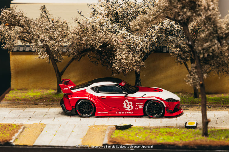Laad de afbeelding in de Gallery-viewer, TOYOTA SUPRA (A90) LB -WORKS RED 2025 TARMAC WORKS 1:64
