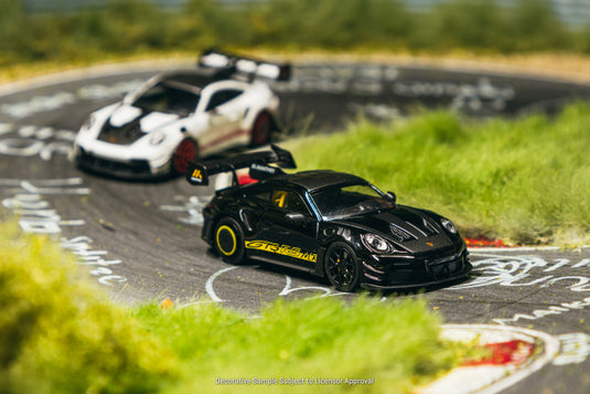 PORSCHE GT3RS 992-1 BLACK/YELLOW 2026 TARMAC WORKS 1:64