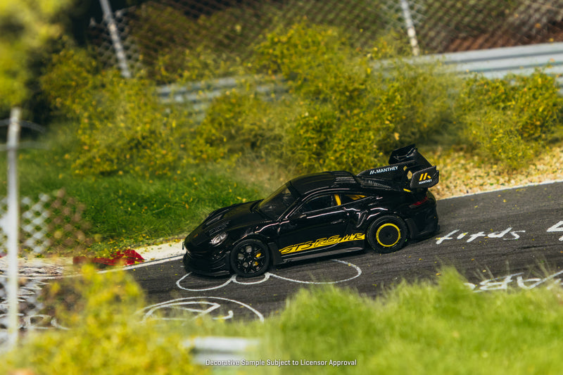 Load image into Gallery viewer, PORSCHE GT3RS 992-1 BLACK/YELLOW 2026 TARMAC WORKS 1:64
