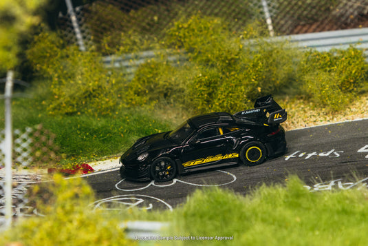 PORSCHE GT3RS 992-1 BLACK/YELLOW 2026 TARMAC WORKS 1:64