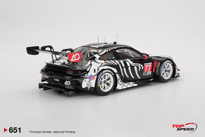 Laad de afbeelding in de Gallery-viewer, Porsche 911 (992) GT3 R #77 GTD PRO AO RACING PETIT LE MANS 2025 TOP SPEED 1:18
