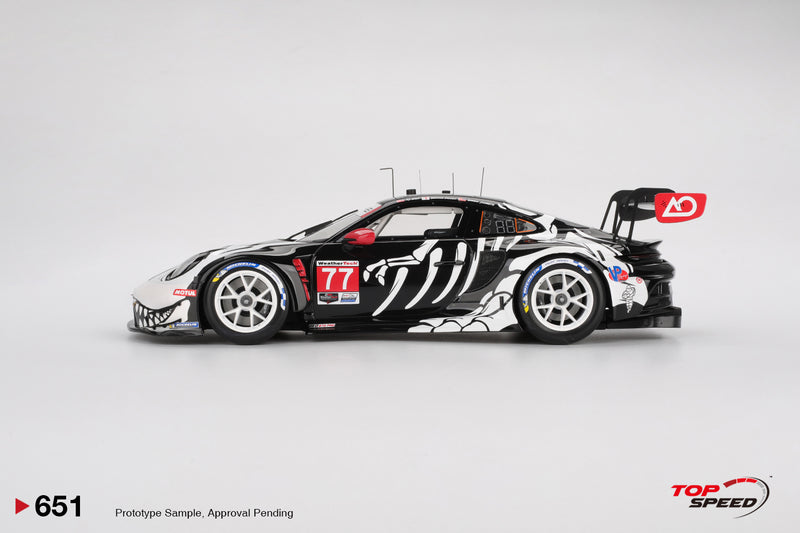 Laad de afbeelding in de Gallery-viewer, Porsche 911 (992) GT3 R #77 GTD PRO AO RACING PETIT LE MANS 2025 TOP SPEED 1:18
