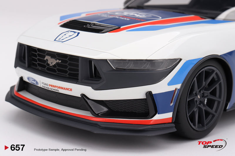 Laad de afbeelding in de Gallery-viewer, Ford MUSTANG DARK HORSE #24 FORD PERFORMANCE RACING SCHOOL 2025 TOP SPEED 1:18
