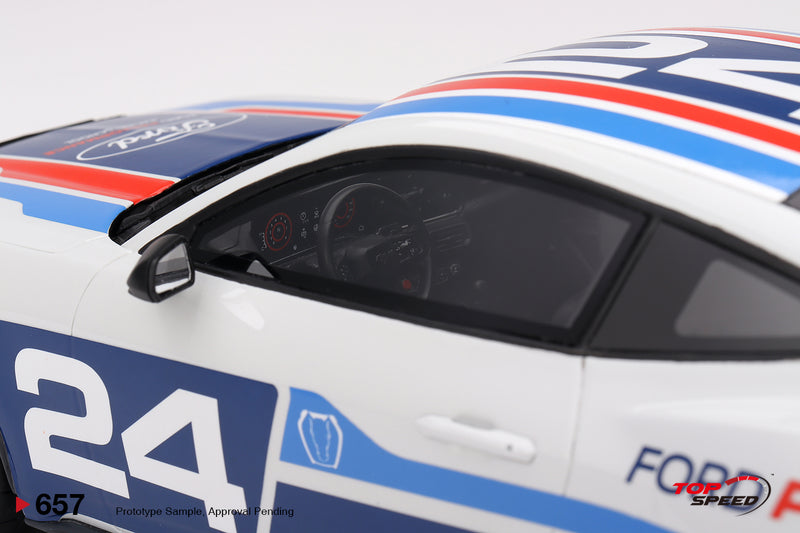 Laad de afbeelding in de Gallery-viewer, Ford MUSTANG DARK HORSE #24 FORD PERFORMANCE RACING SCHOOL 2025 TOP SPEED 1:18
