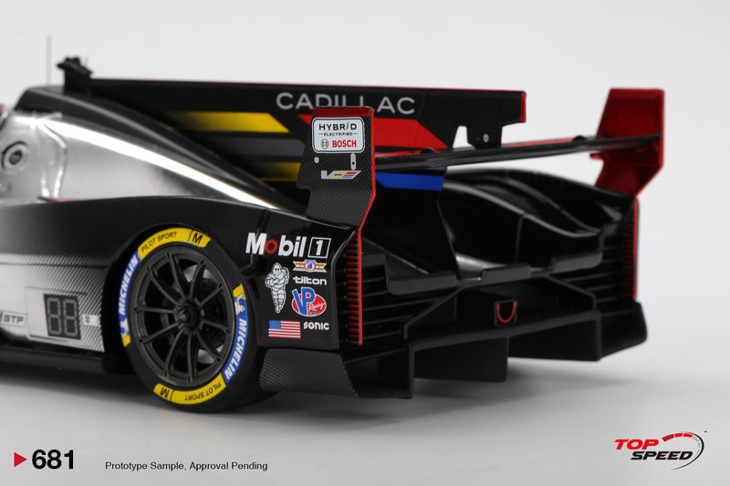 Laad de afbeelding in de Gallery-viewer, Cadillac V-SERIES.R #40 CADILLAC WAYNE TAYLOR RACING DAYTONA 24 UUR 2025 TOP SPEED 1:18
