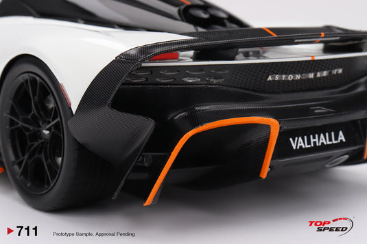 Aston Martin VALHALLA LUNAR WHITE 2025 TOP SPEED 1:18